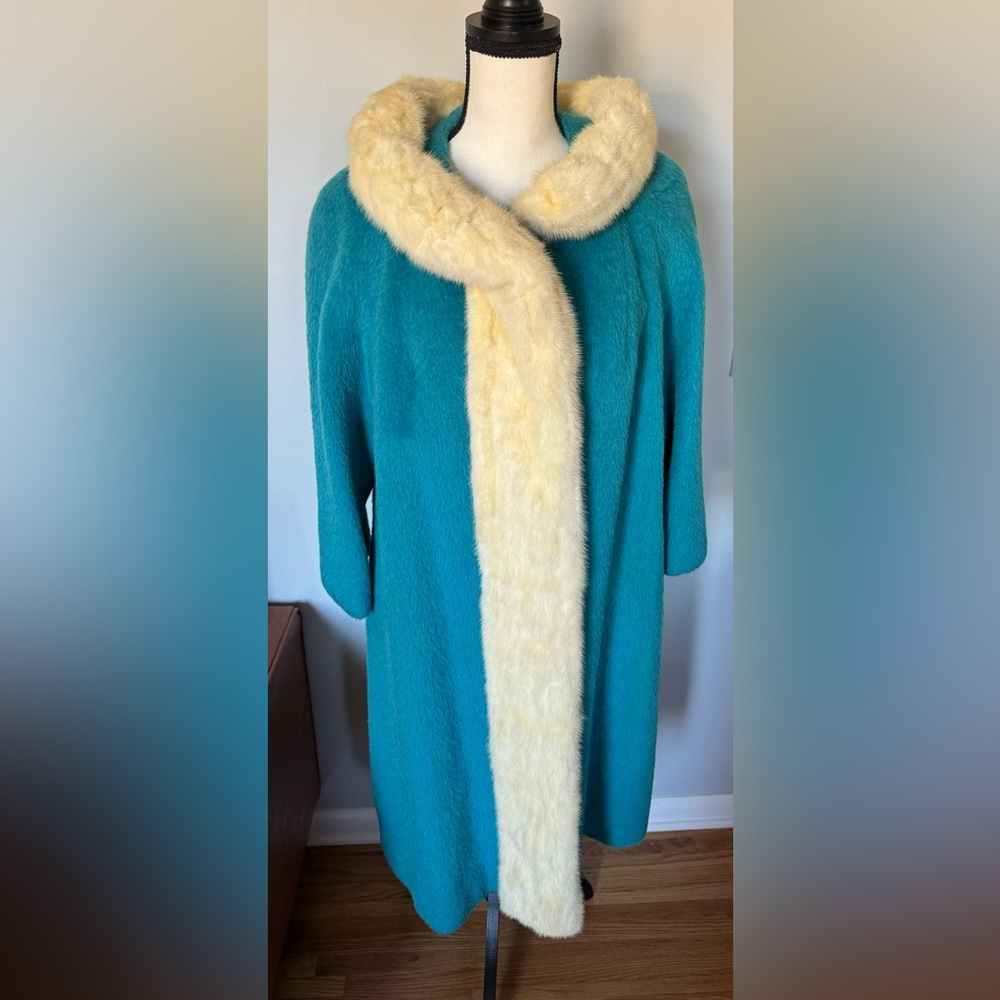 Vintage Mohair coat vintage w/ fur accent - turquoise blue double breasted gorg!